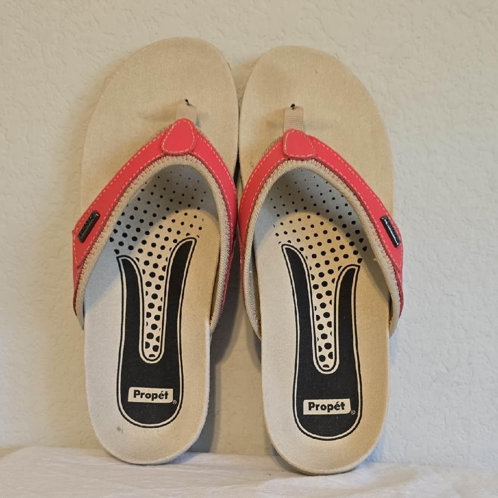 Propet Pink Leather Upper Women's Slip-On Sandals. Size 8 - Picture 5 of 14